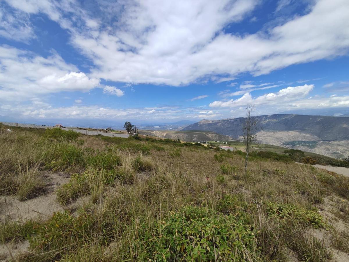 Terreno Independiente en Venta en Malchinguí, Entorno de Urbanizaciones Privadas — imagen 2