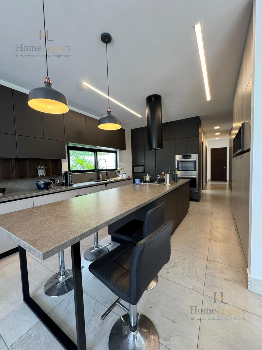 Venta de Casa con Piscina Frente Al Lago en Samborondón – Isla Mocolí Am, Guayas — imagen 9