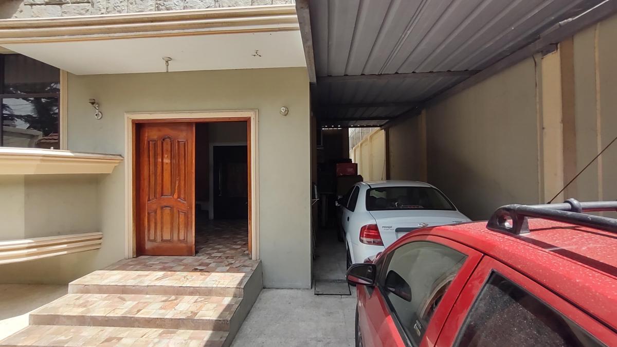 Casa Amplia en Venta con 6 Dorm. - Garzota Norte de Guayaquil, Guayas — imagen 10