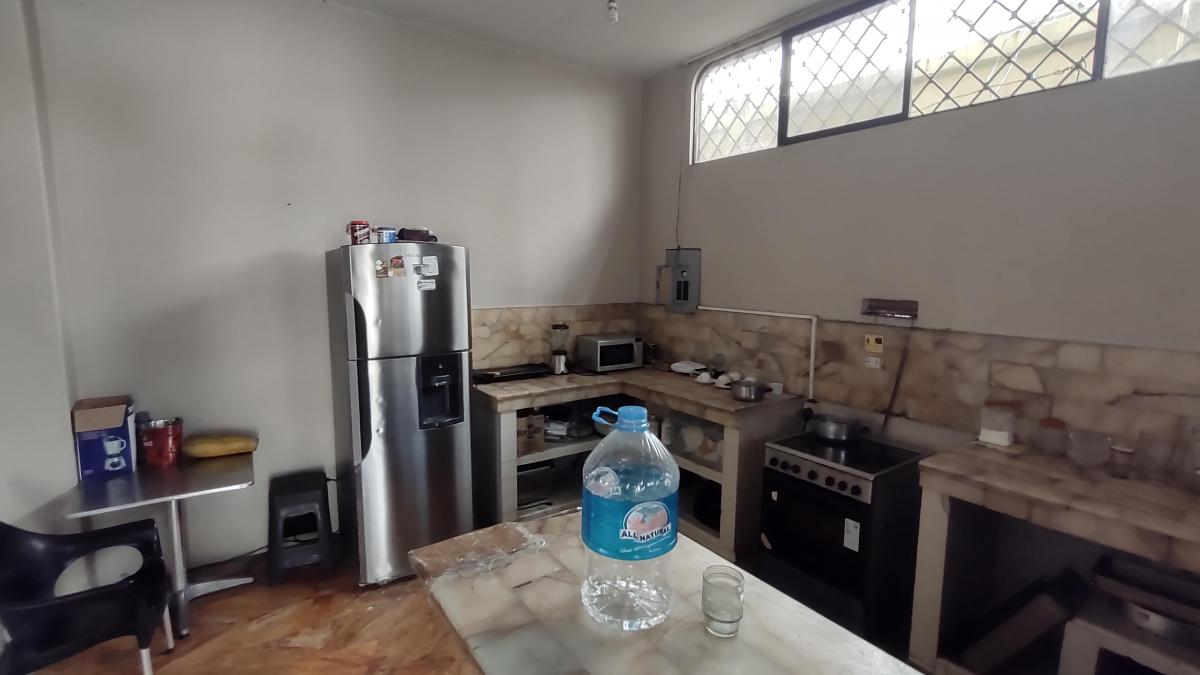 Casa Amplia en Venta con 6 Dorm. - Garzota Norte de Guayaquil, Guayas — imagen 2