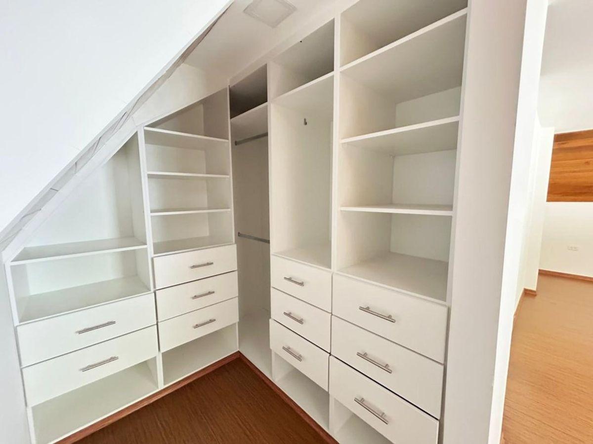 Casa en Venta por Estrenar 450 m² Batan Alto — imagen 4