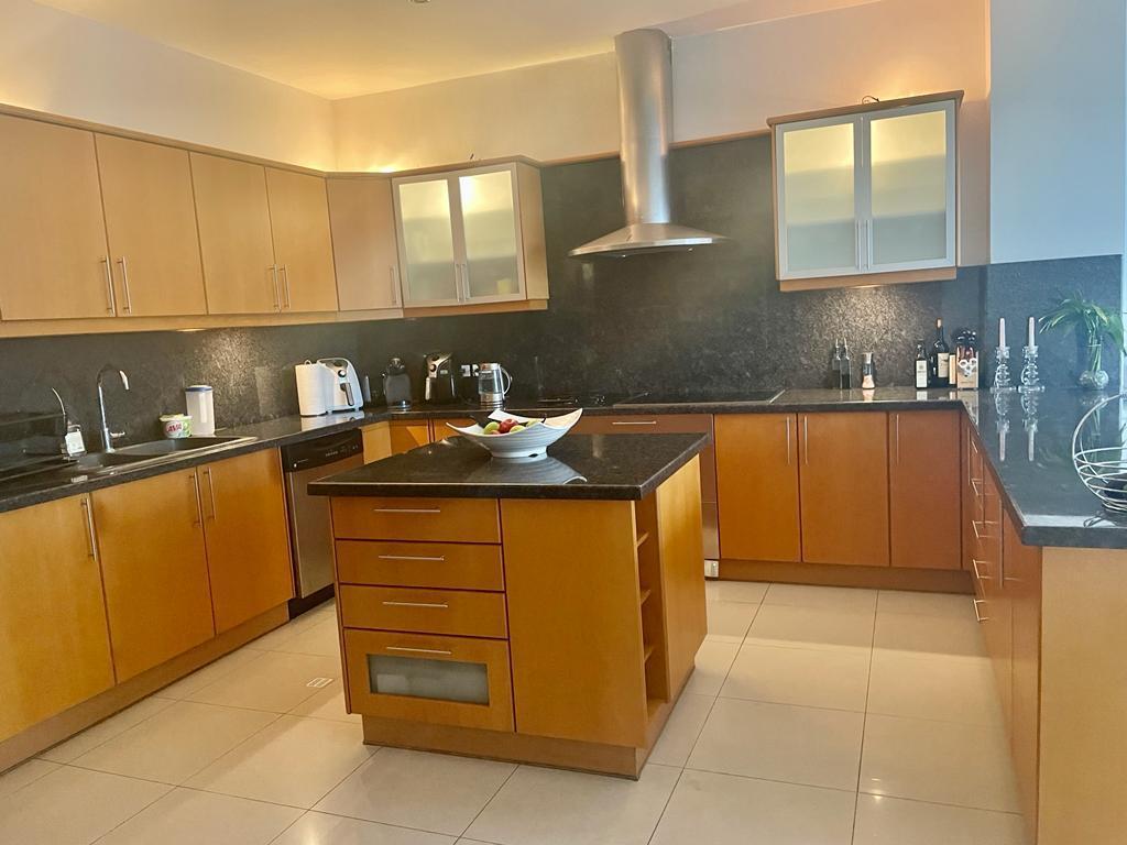 Mv - Sector Quito Tennis Villa Regina en Venta Lujoso Dpto Duplex 4d 467 m² con Jardin — imagen 8