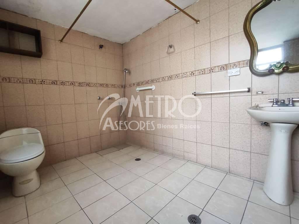 Casa Rentera en Venta 764 m² en La Jipijapa — imagen 2