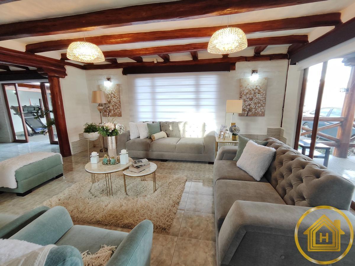 Casa Independiente 4 Habitaciones Una en Planta Baja, Amplio Patio, Bbq, Jacuzzi, Valle Los Chillos — imagen 10