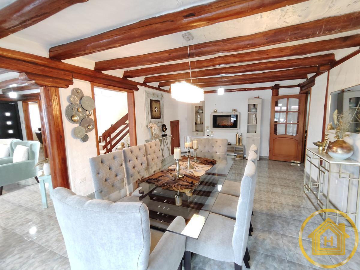 Casa Independiente 4 Habitaciones Una en Planta Baja, Amplio Patio, Bbq, Jacuzzi, Valle Los Chillos — imagen 8