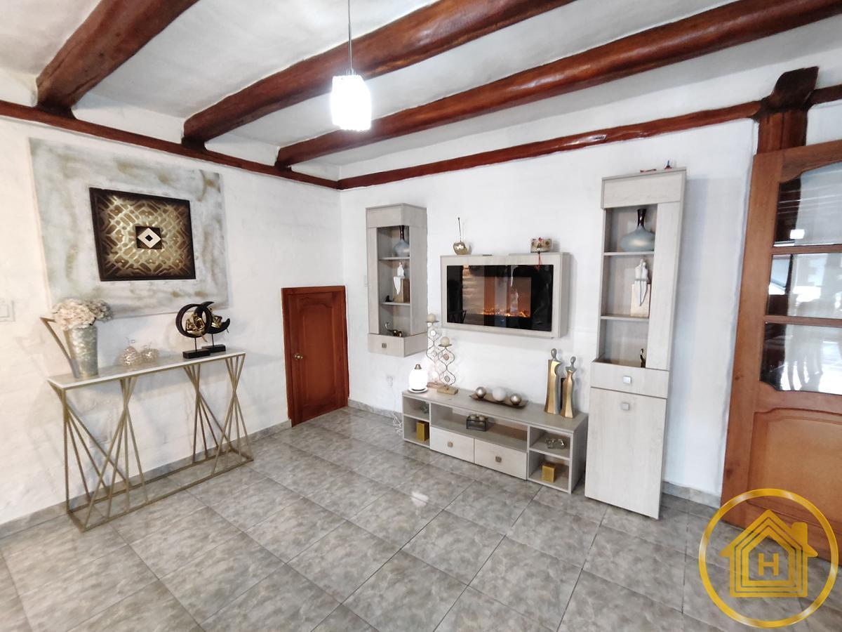 Casa Independiente 4 Habitaciones Una en Planta Baja, Amplio Patio, Bbq, Jacuzzi, Valle Los Chillos — imagen 7