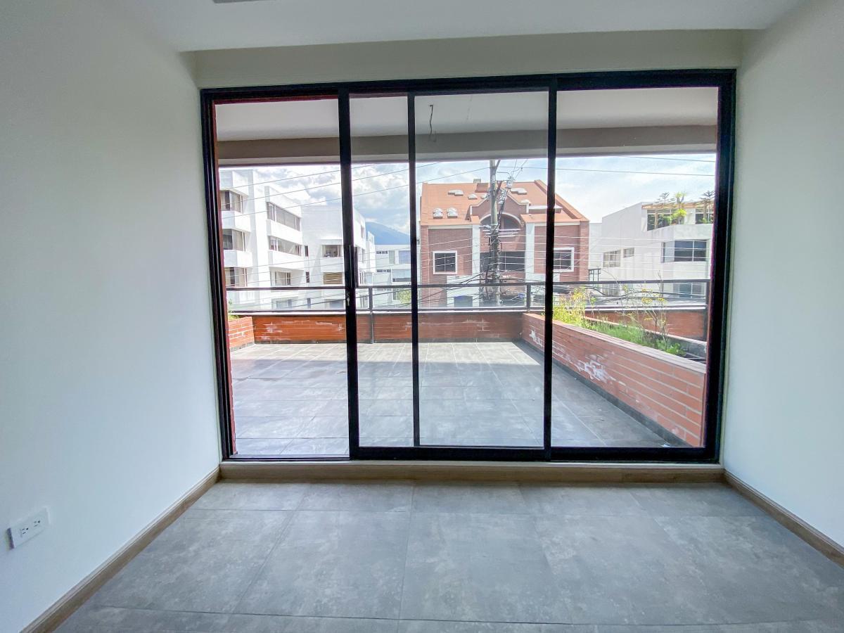 Suite en Venta La Carolina La Paz Tunel Guayasamin con Terraza — imagen 7