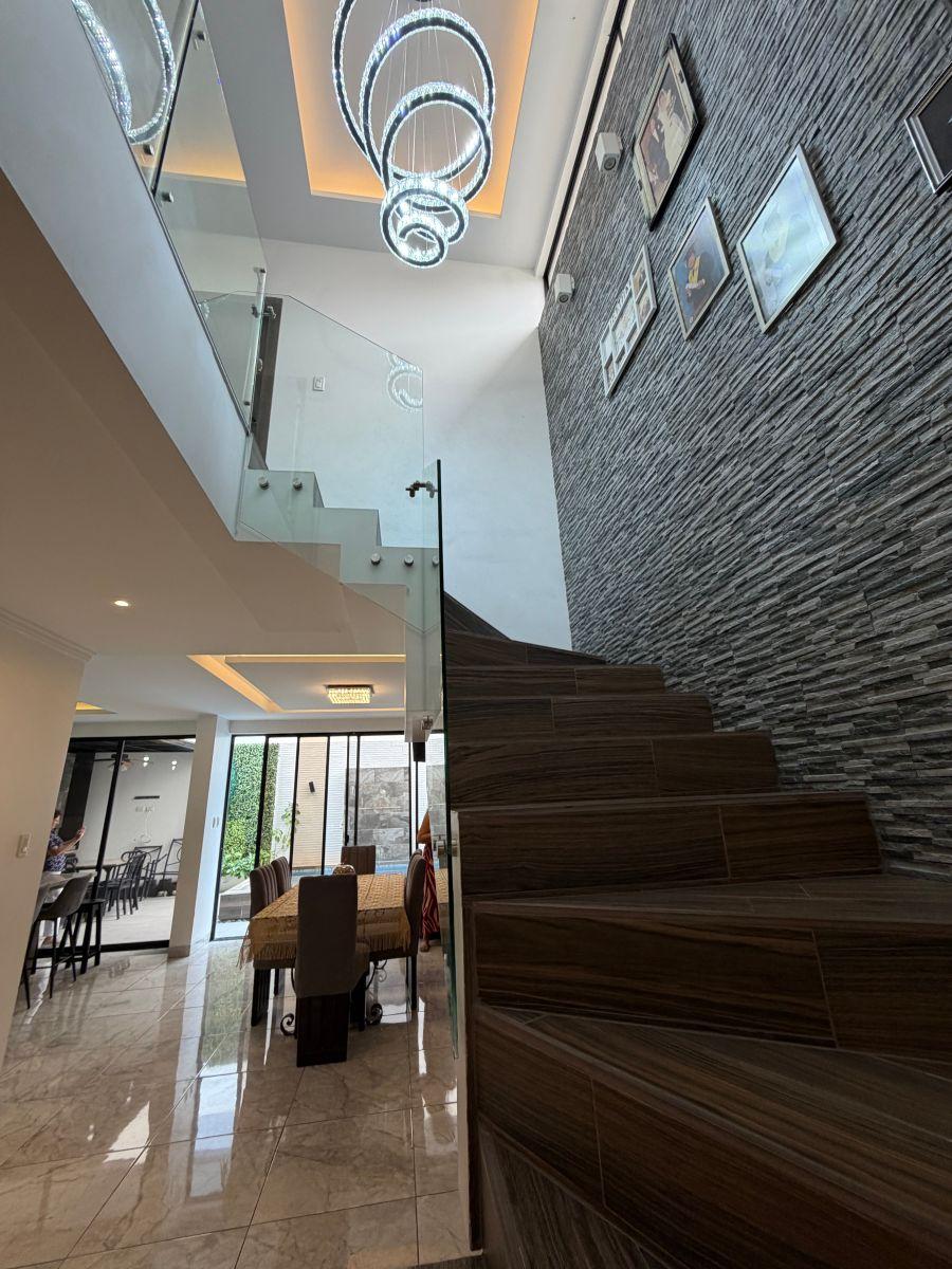 Vendo Linda Casa en Punta Esmeralda, Via a La Costa, Guayaquil, Guayas — imagen 10