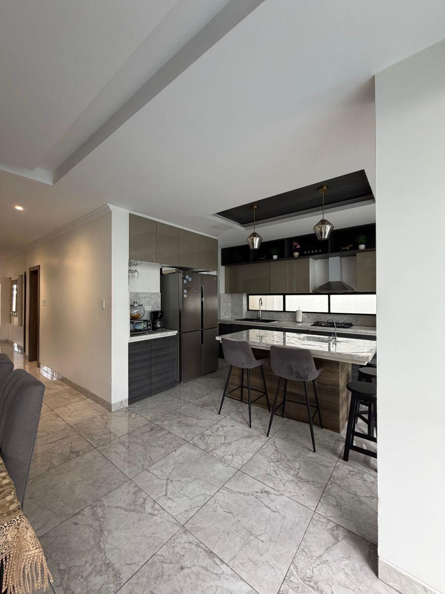 Vendo Linda Casa en Punta Esmeralda, Via a La Costa, Guayaquil, Guayas — imagen 9