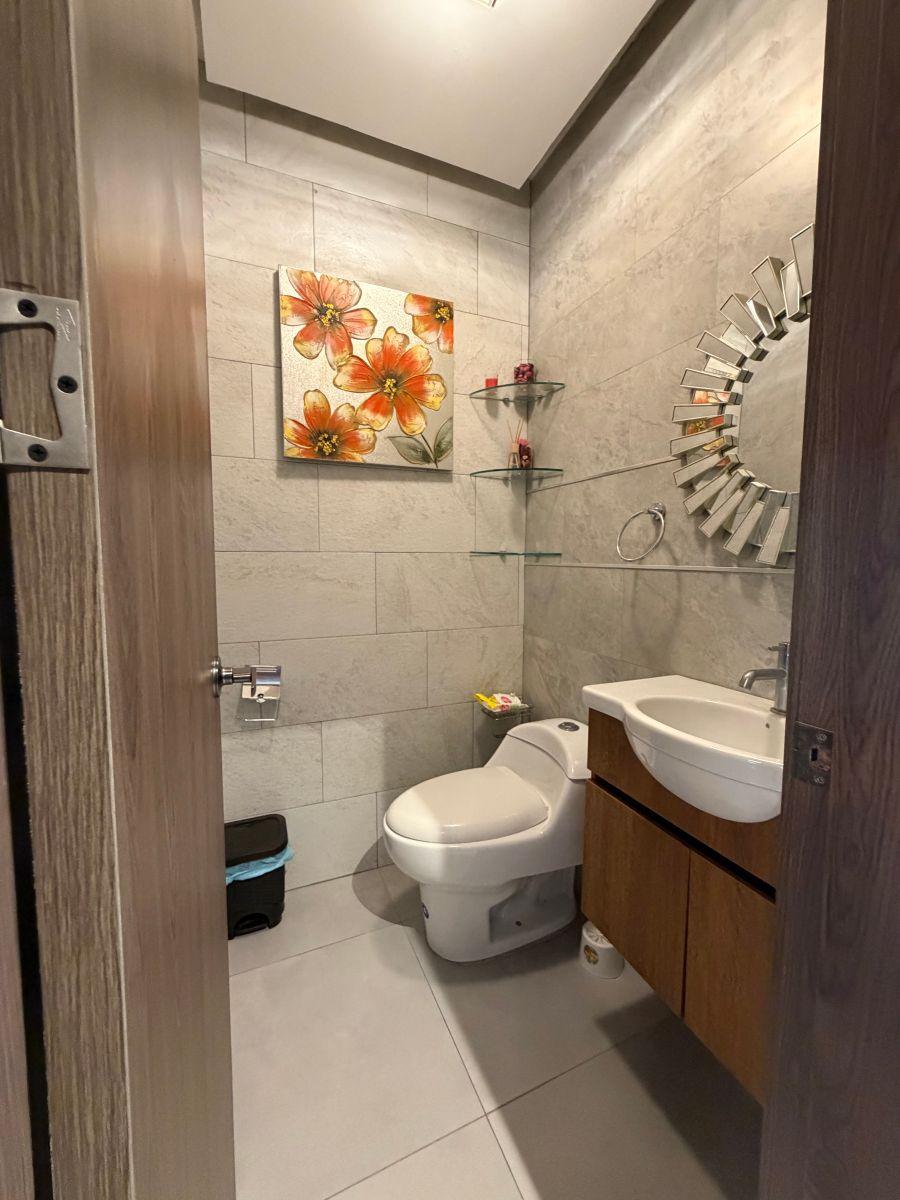 Vendo Linda Casa en Punta Esmeralda, Via a La Costa, Guayaquil, Guayas — imagen 8