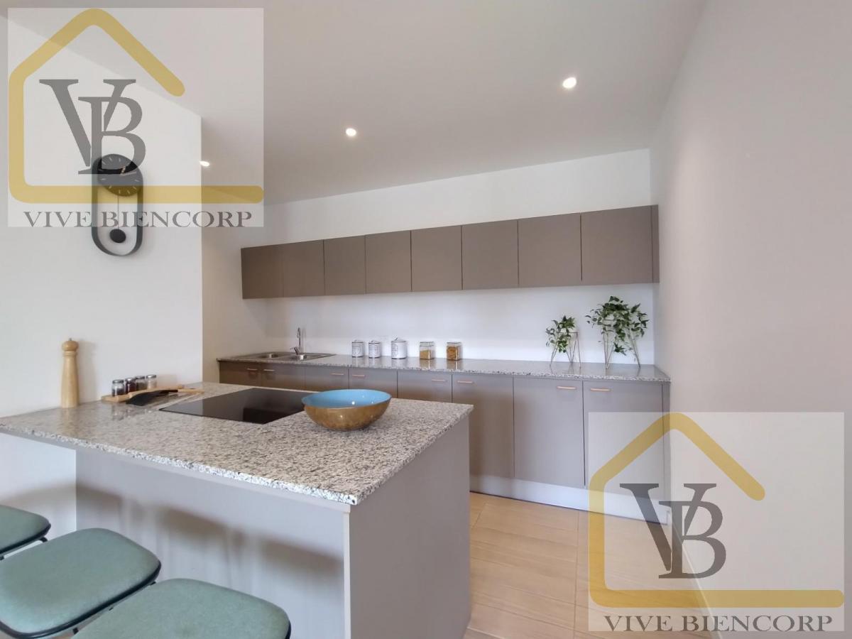Venta Departamento con Vista 2 Dorm. y Balcón - Cumbayá — imagen 9