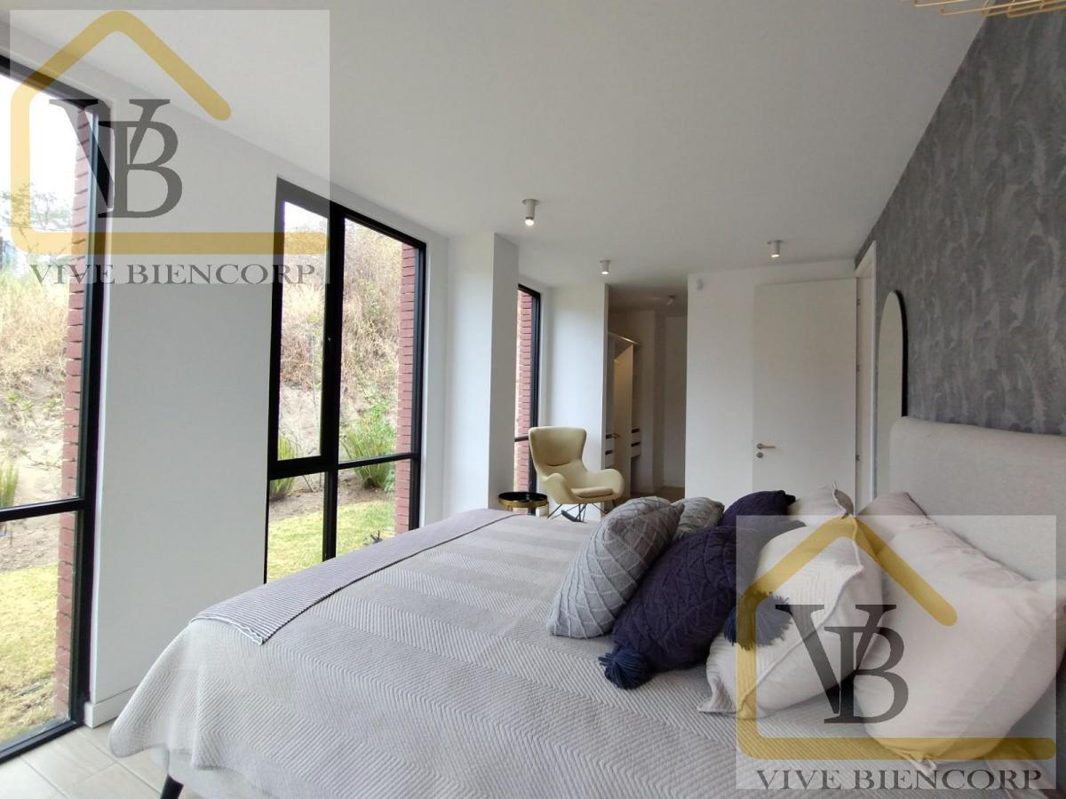 Venta Departamento con Vista 2 Dorm. y Balcón - Cumbayá — imagen 6