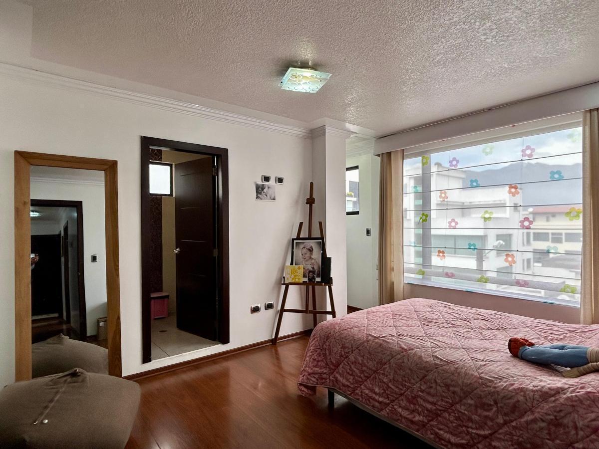 Venta Amplio Departamento 4 Dorm. Jardines de Amagasí — imagen 6