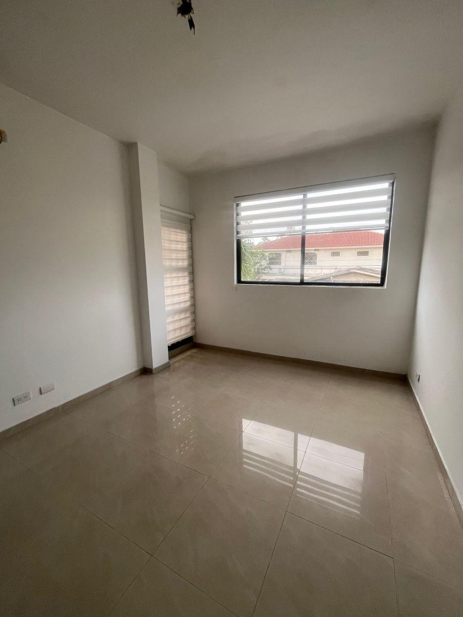 Urdesa Central Departamento en Venta 2 Dorm., Guayas — imagen 10