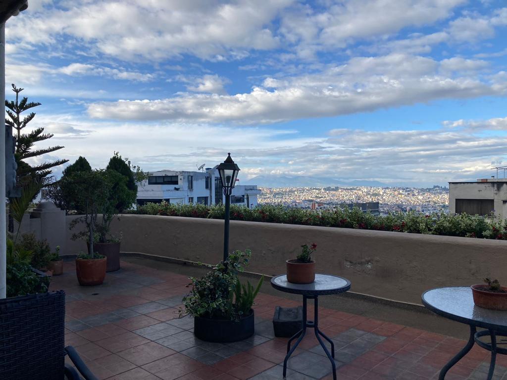 Se Vende Amplio Departamento Dúplex Sector El Bosque. Provincia de Pichincha — imagen 8