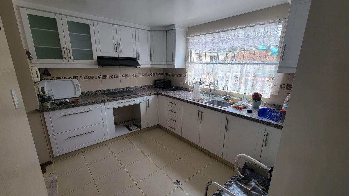 Departamento de Venta en El Sector Pomasqui de 105 m Norte de Quito. Provincia de Pichincha — imagen 8