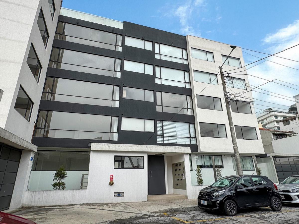 Venta Hermoso Departamento Tres Dorm. con Patio (Granda Centeno) — imagen 9