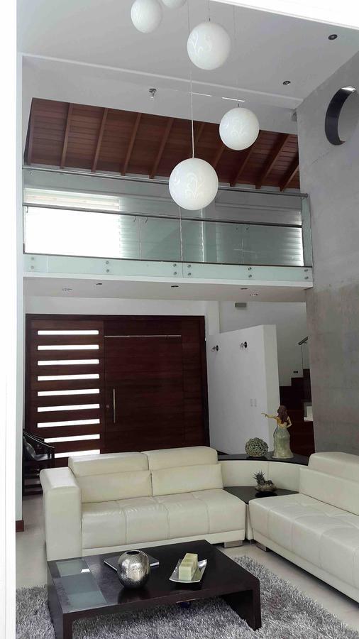 Espectacular Casa de Venta en Urbanización La Viña. Bajó de Precio — imagen 8