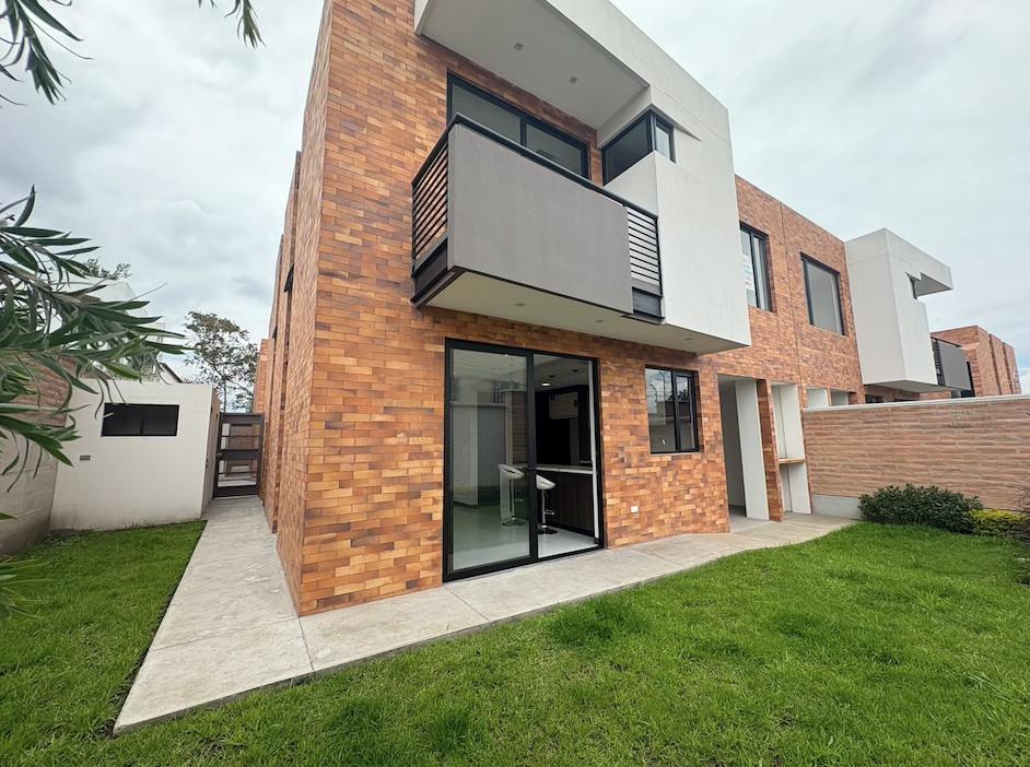 Casa por Estrenar en Puembo de Oportunidad — imagen 9
