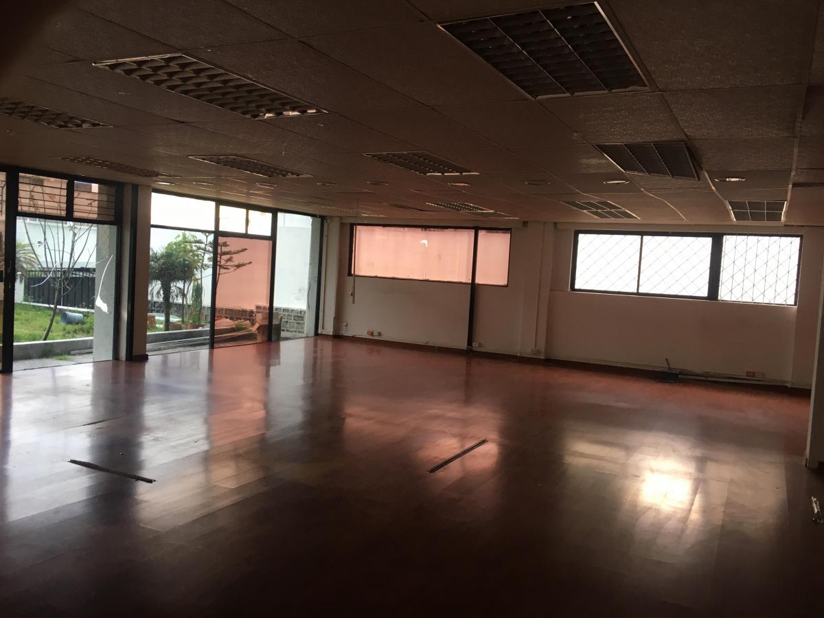 Vendo Casa Batan 1500 m Terreno 1900 de Construcción 1*520.000 Dólares Mm — imagen 7