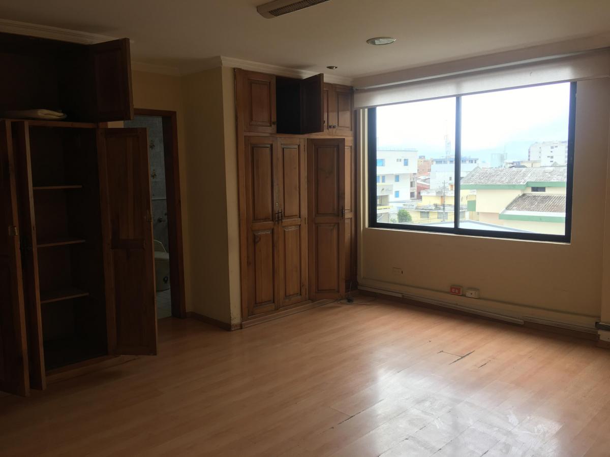 Vendo Casa Batan 1500 m Terreno 1900 de Construcción 1*520.000 Dólares Mm — imagen 2