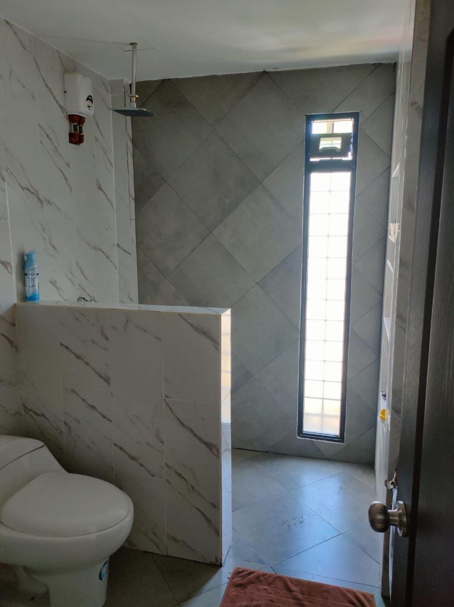 Venta de Casa en La Aurora, Machala, El Oro — imagen 3