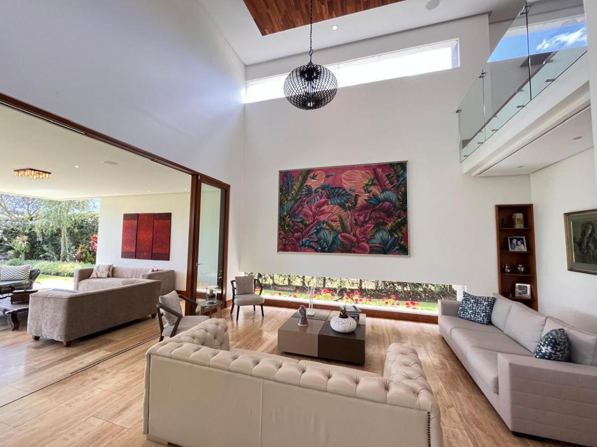Casa en Cumbaya Ubicacion Estrategica — imagen 4