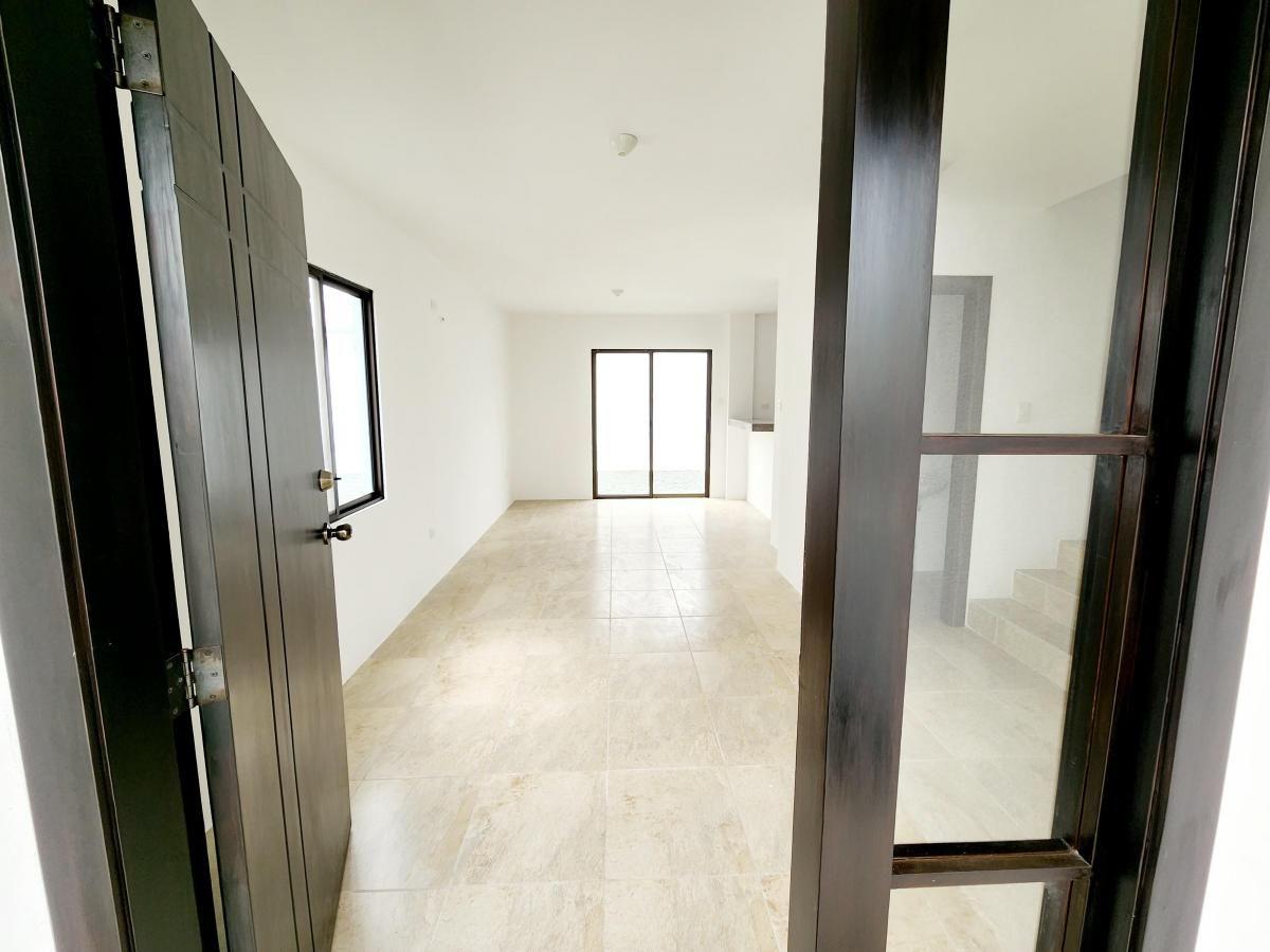 Casa en Venta – La Rioja, Etapa La Palma - Av Leon Febres Cordero, Guayas — imagen 10