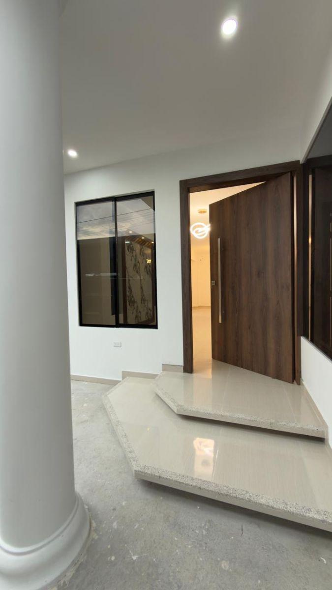 Amplia Vivienda de 5 Dorm. en Urbanizacion El Rancho — imagen 10
