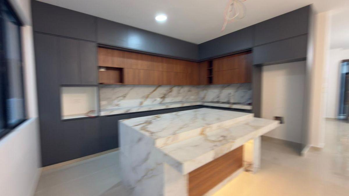 Amplia Vivienda de 5 Dorm. en Urbanizacion El Rancho — imagen 4