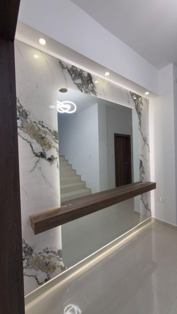 Amplia Vivienda de 5 Dorm. en Urbanizacion El Rancho — imagen 2