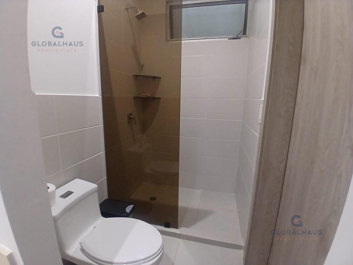 Departamento Amoblado en Venta con 2 Habitaciones en Porton del Río. S. C, Guayas — imagen 2