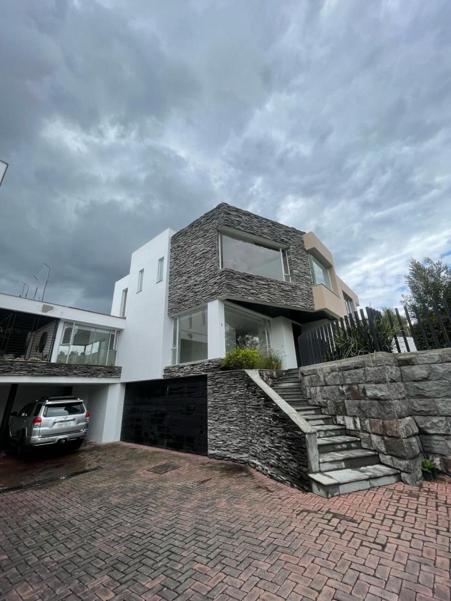 Casa en Cumbayá — imagen 10