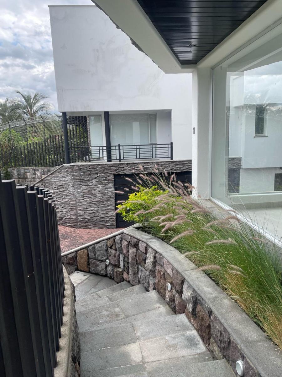 Casa en Cumbayá — imagen 4