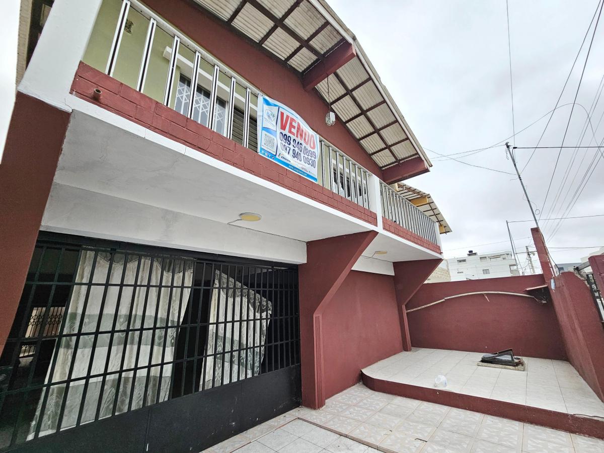 Inversion Ideal en Salinas: Casa Amplia de 2 Pisos con Anexos Cerca del Malecon — imagen 10