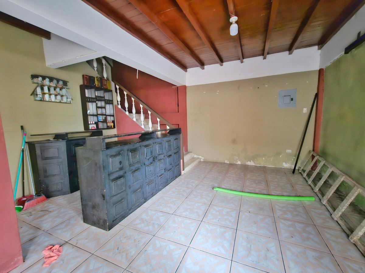 Inversion Ideal en Salinas: Casa Amplia de 2 Pisos con Anexos Cerca del Malecon — imagen 5