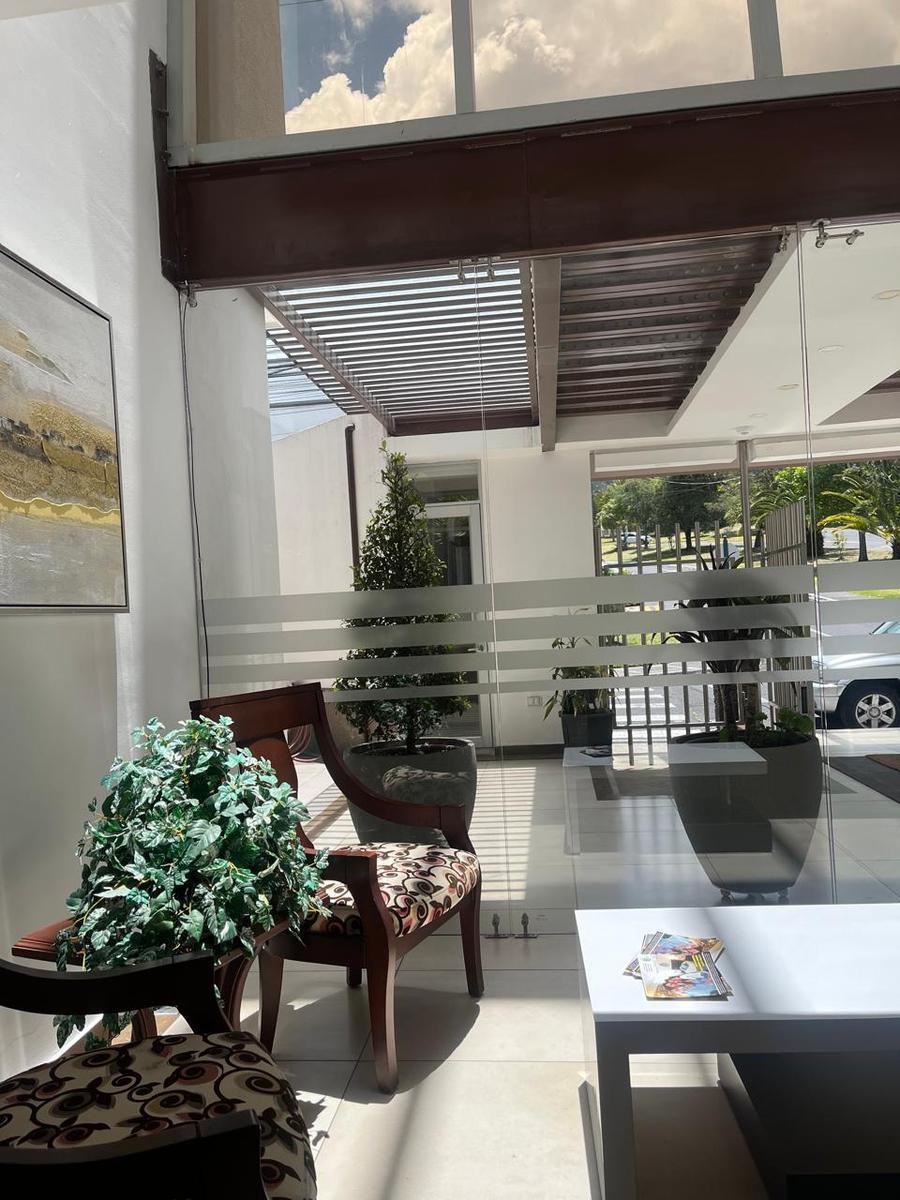 Venta Departamento de 136 m², por Estrenar, Acabados de Lujo — imagen 2