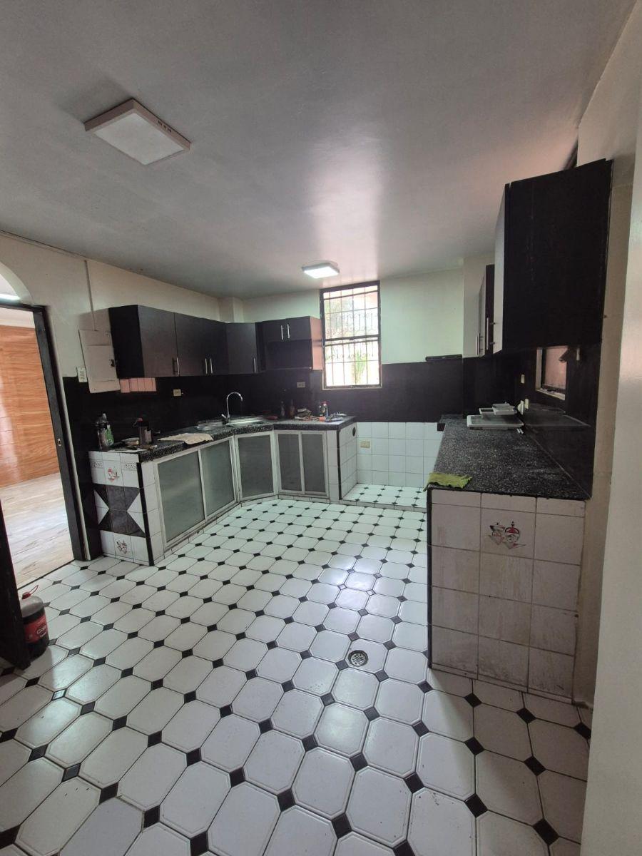Vendo Casa en La Garzota, Guayas — imagen 5