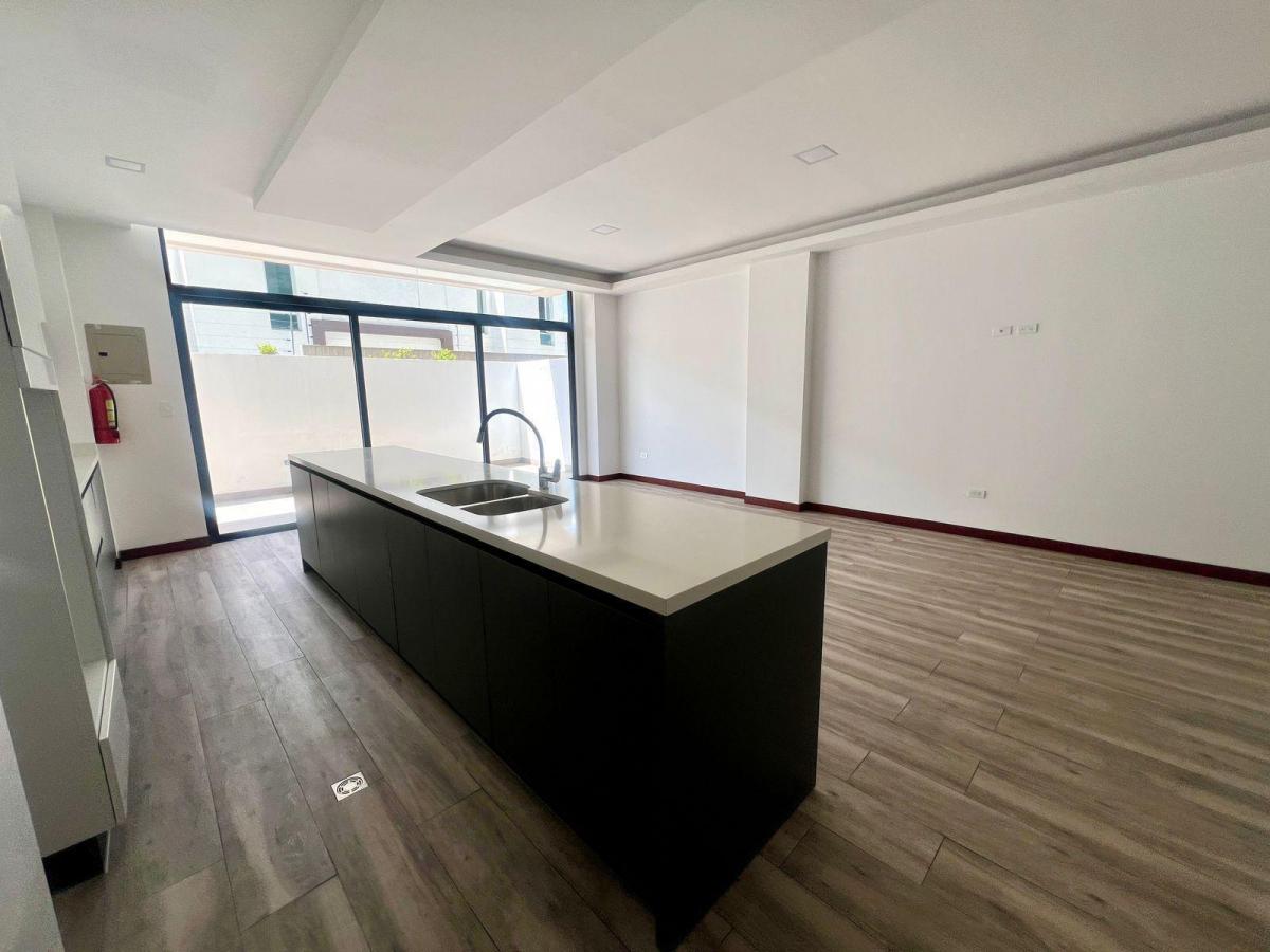 Mv - Sector San Juan Bajo de Cumbaya, en Venta Dpto a Estrenar 3d 129 m² — imagen 7