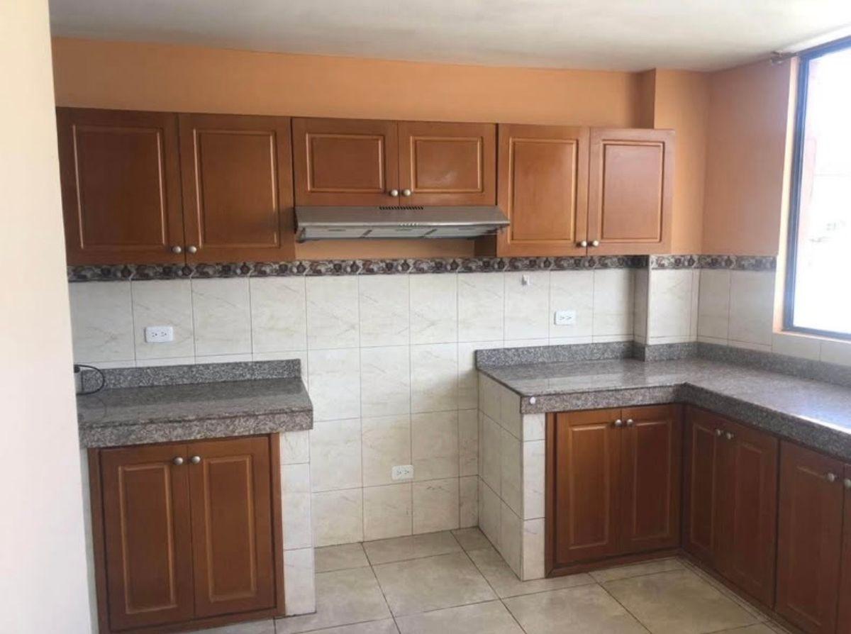 Vendo Lindo Departamento Sector La Josefina - Carcelén — imagen 8