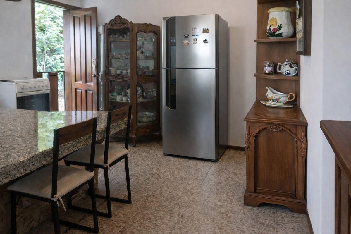 Venta Casa Una Planta con Amplio Jardin en Nayon — imagen 10