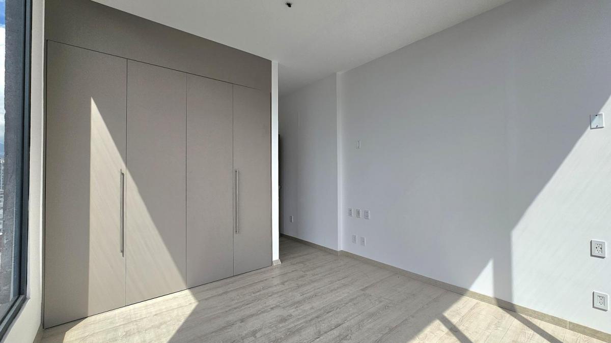 Venta Departamento con Vista, Piso Alto E Iluminado en La Carolina — imagen 9