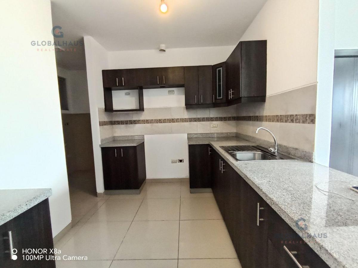 Departamento en Venta con Ascensor Al Norte de Guayaquil m. N. Guayas — imagen 5