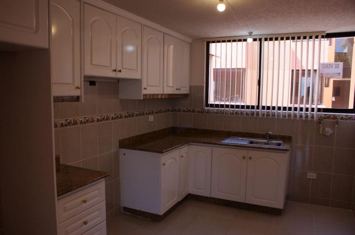 Departamento - Venta - Renta - Norte de Quito - San Isidro del Inca — imagen 2