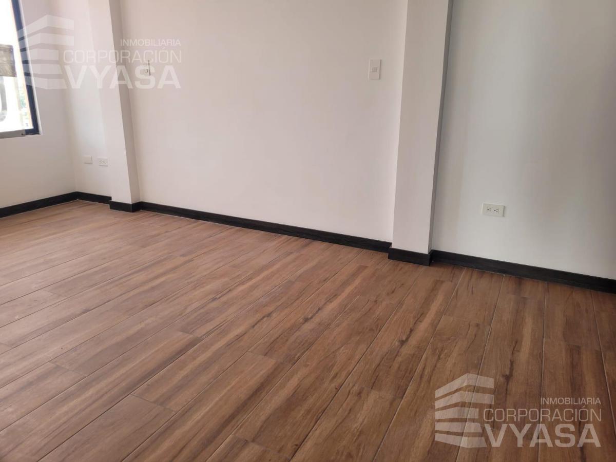Tumbaco, Dentro de Conjunto Dúplex de 250 m² en Venta de 3 Dorm. — imagen 6