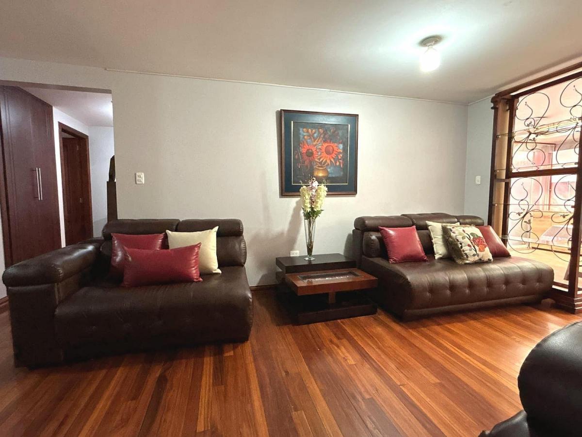 Venta Hermoso Departamento Sector Mastodontes, Norte de Quito — imagen 7