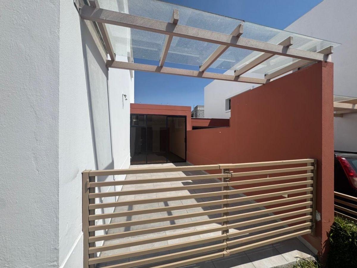 De Venta Casa en San Juan de Cumbayá 3 Habitaciones con Seguridad Presencial — imagen 10