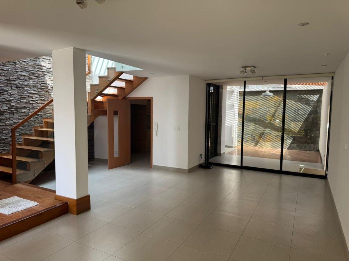 De Venta Casa en San Juan de Cumbayá 3 Habitaciones con Seguridad Presencial — imagen 8