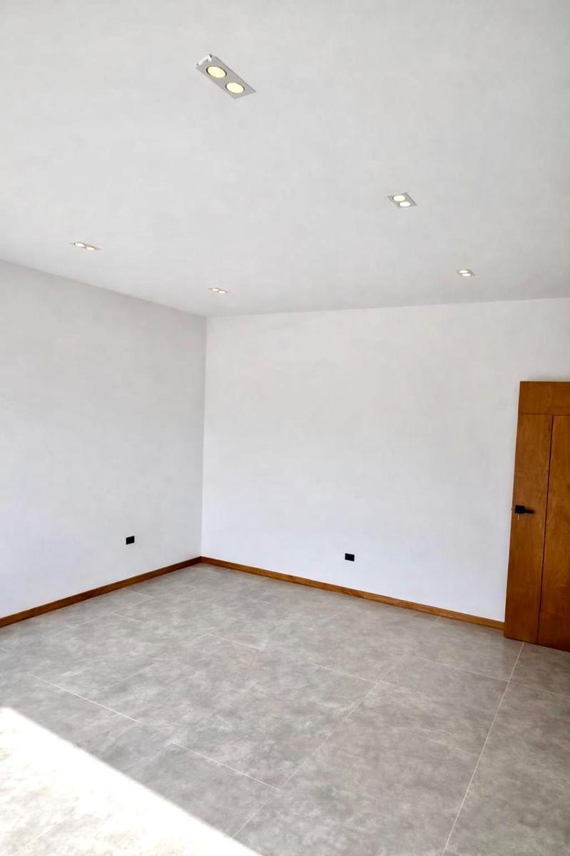 Casa de Venta en Puembo, Sector Arrayanes — imagen 3