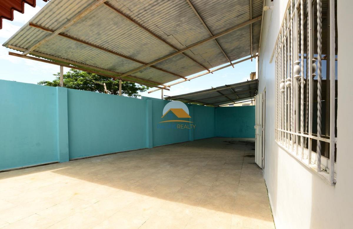 Casa Esquinera en Mucho Lote 2 con Amplio Terreno, Guayas — imagen 9